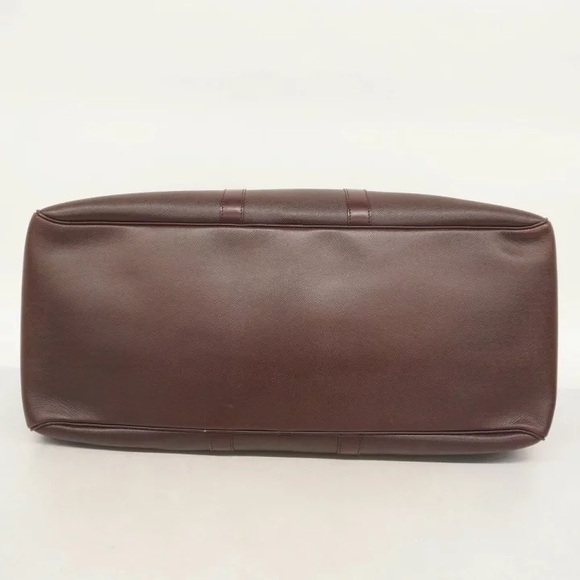 Authentic Louis Vuitton Taiga Kendall PM ACAJOU travel bag with strap - Picture 6 of 16